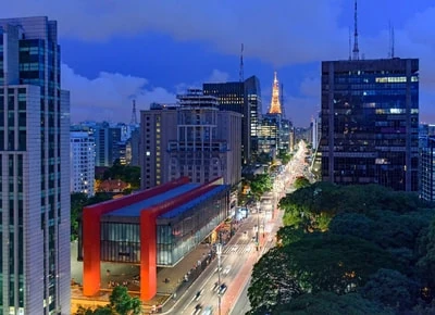 São Paulo com tour em compras